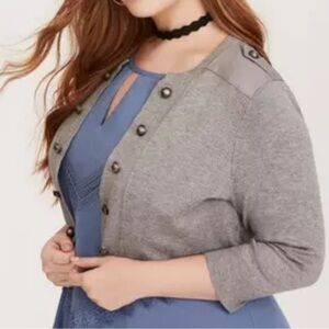 Torrid Gray cropped Cardigan Sweater Knit